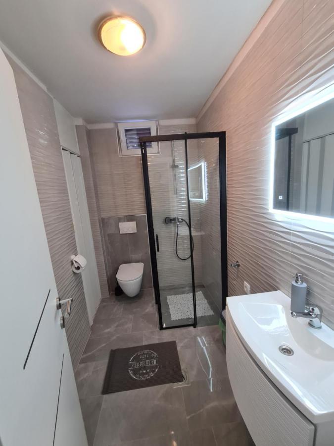 Apartments Kresan Sukošan 外观 照片
