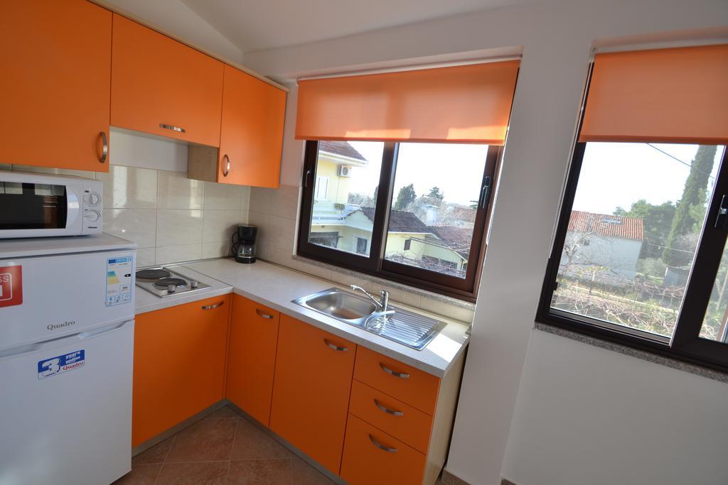 Apartments Kresan Sukošan 外观 照片